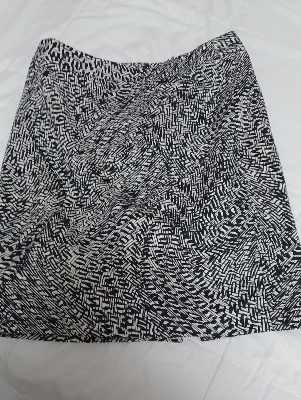 Van Heusen Black and White Patterned Mini Skirt